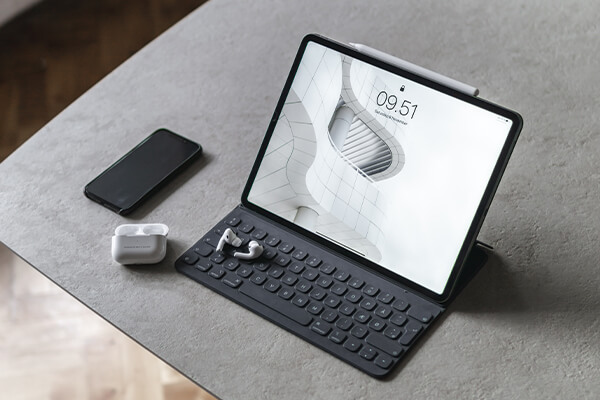 2 in 1 Hybrid-Gerät Laptop und Tablet
