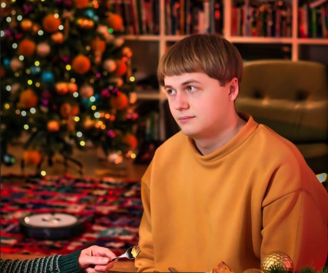 Person genervt von Familienmitglied